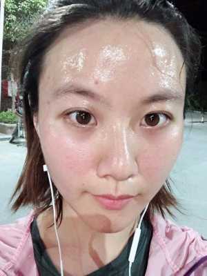 女人为什么爱出汗呢_为什么爱出汗且汗量大女生